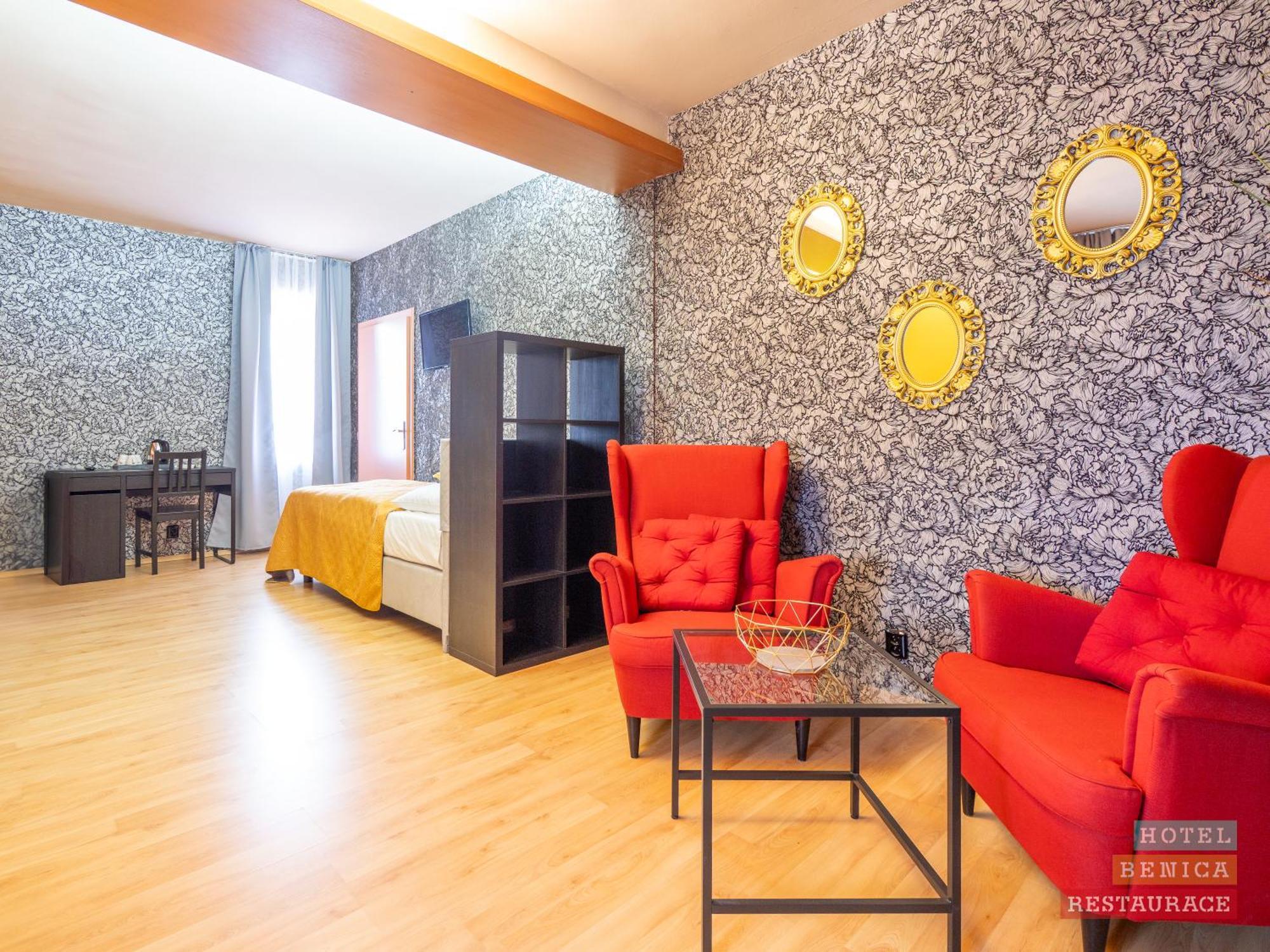 Hotel Benica Benesov  Extérieur photo