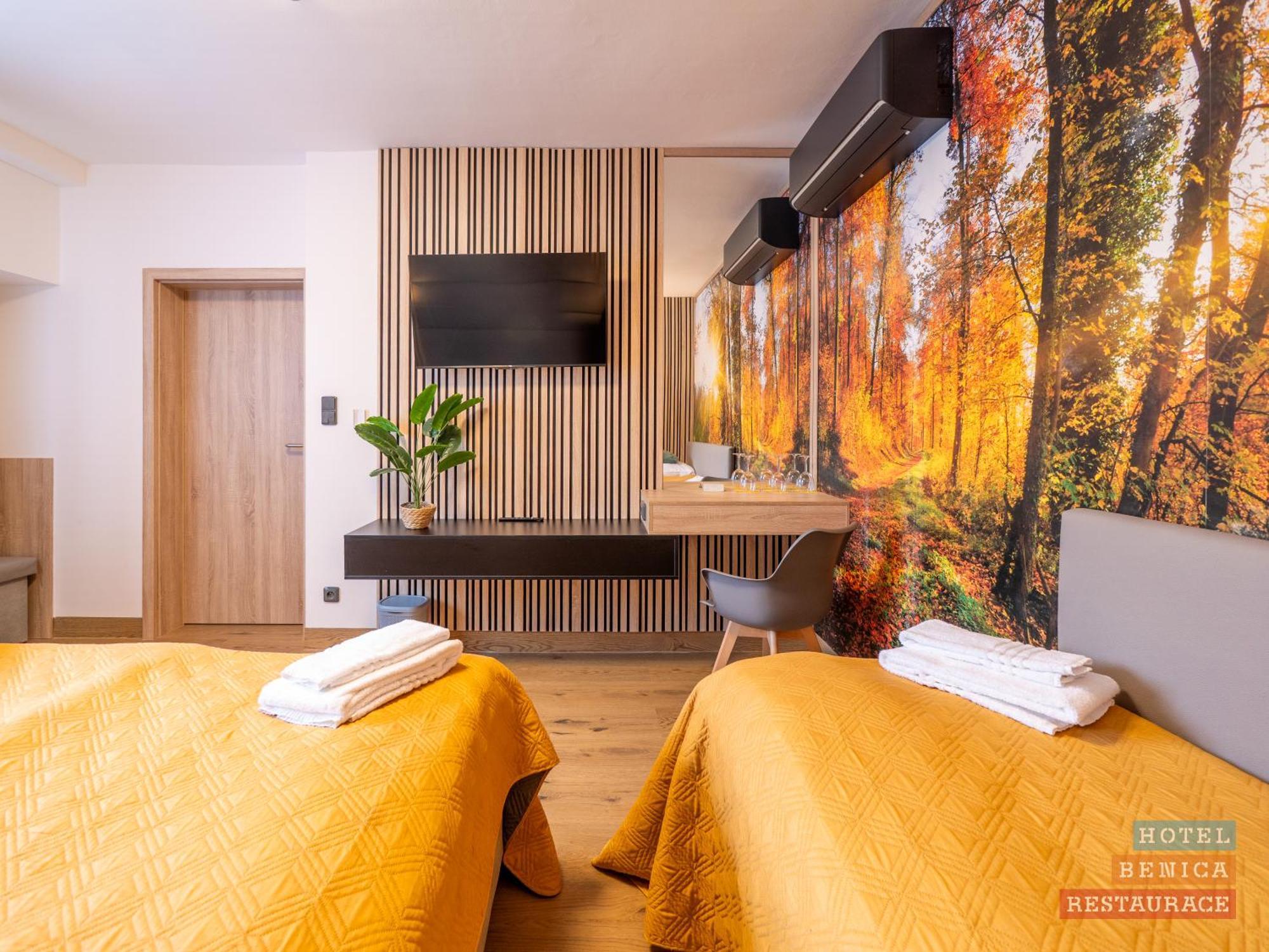 Hotel Benica Benesov  Extérieur photo