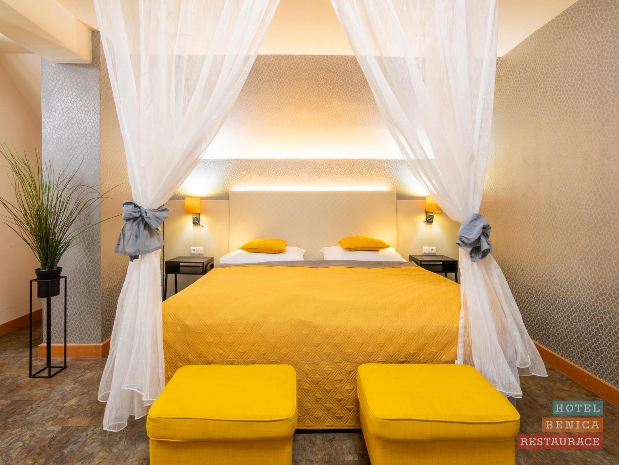 Hotel Benica Benesov  Extérieur photo