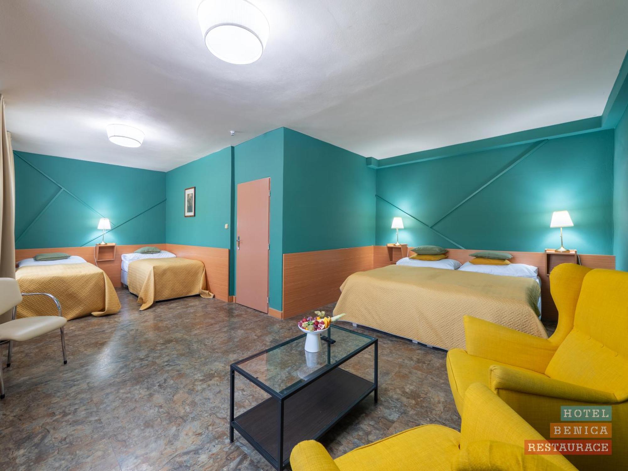 Hotel Benica Benesov  Extérieur photo