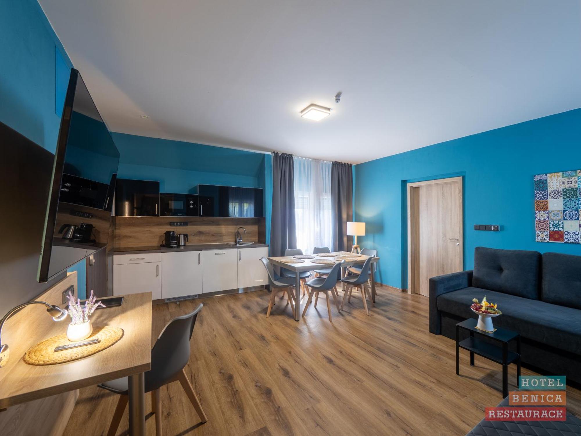 Hotel Benica Benesov  Extérieur photo
